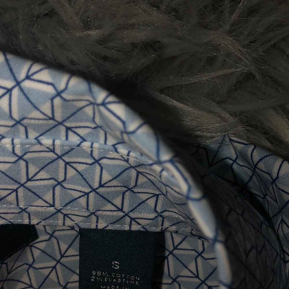 Patterned button down - Picture 3 of 4